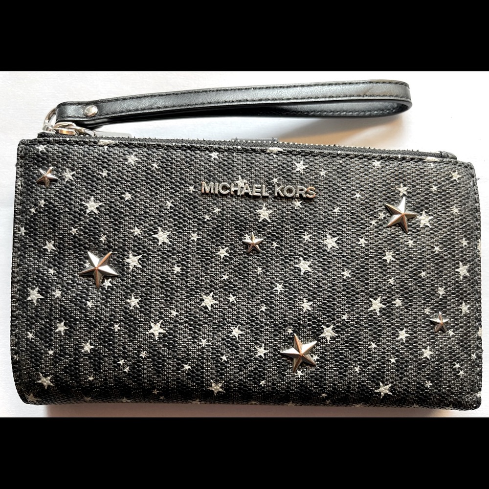 💕Michael Kors Star Wristlet Wallet💕
